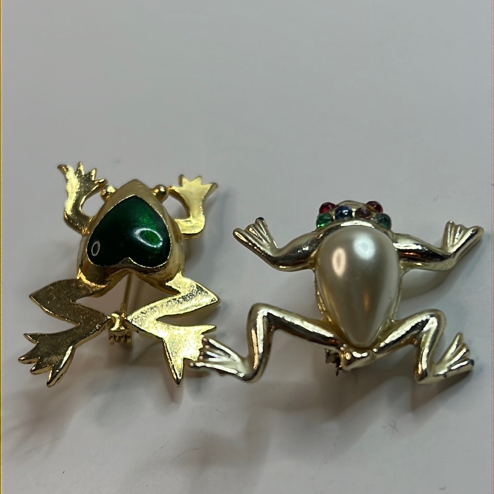 Vintage Gold Tone Enamel Rhinestone Frog Brooches